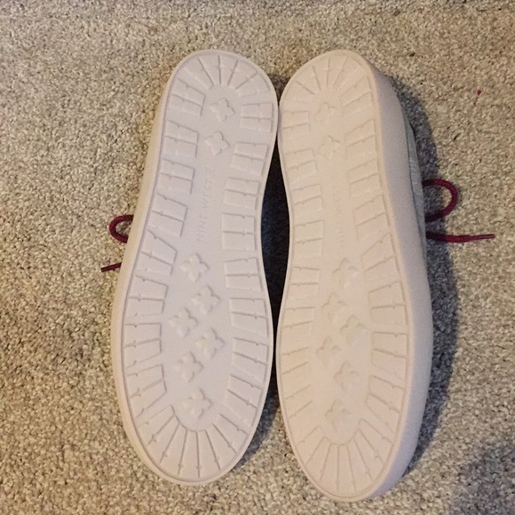 NWB Women’s Nine West Adorable Sneaker Flat Sz 7 - Picture 4 of 4